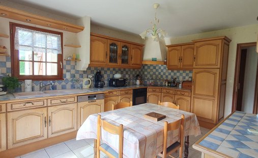 Castle for Sale in Pont-l'Évêque, Normandy, France