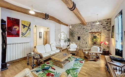 Castle for Sale in Pézenas, Occitanie, France