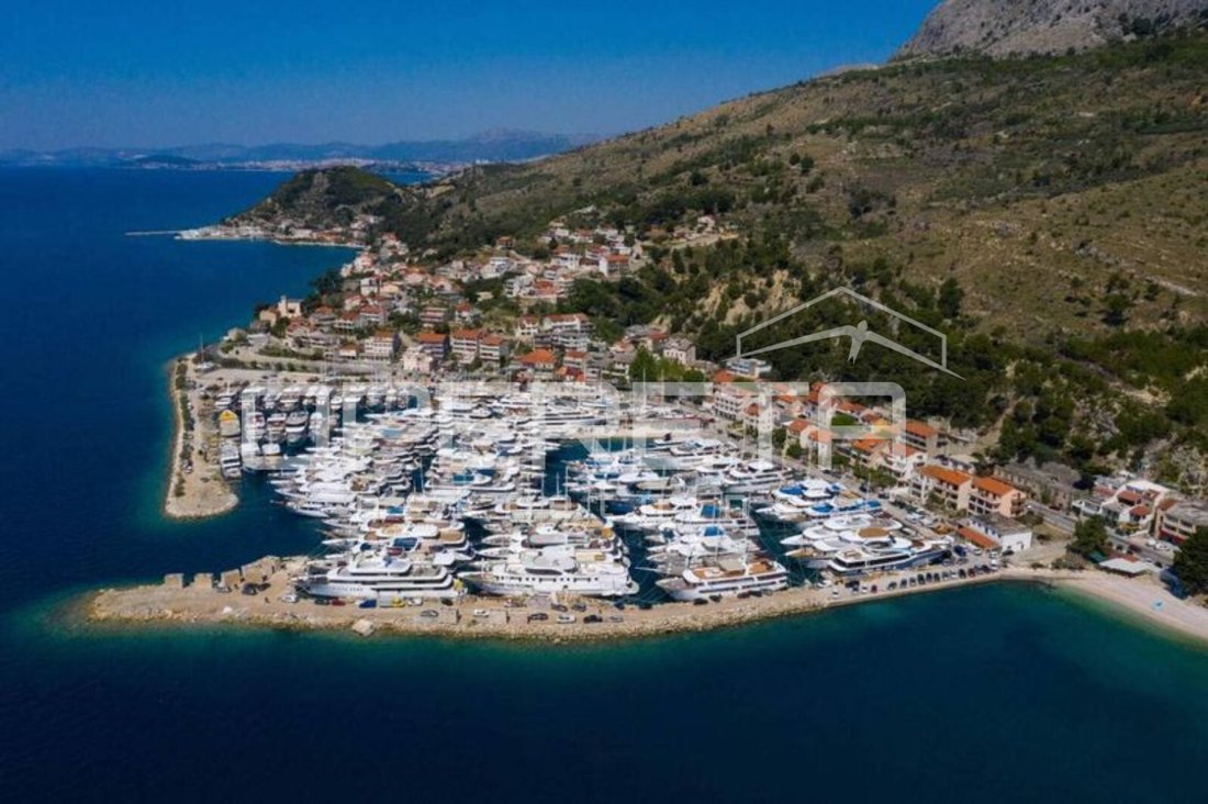 Apartment in Jesenice, Split-Dalmatia County, Croatia 1 - 16398528