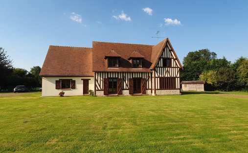 Castle for Sale in Pont-l'Évêque, Normandy, France