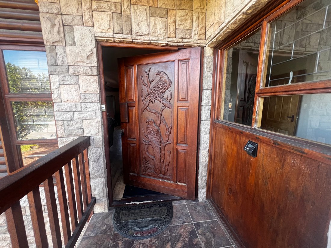 House in Gamtoos River Mouth, Eastern Cape, South Africa 2 - 16662563