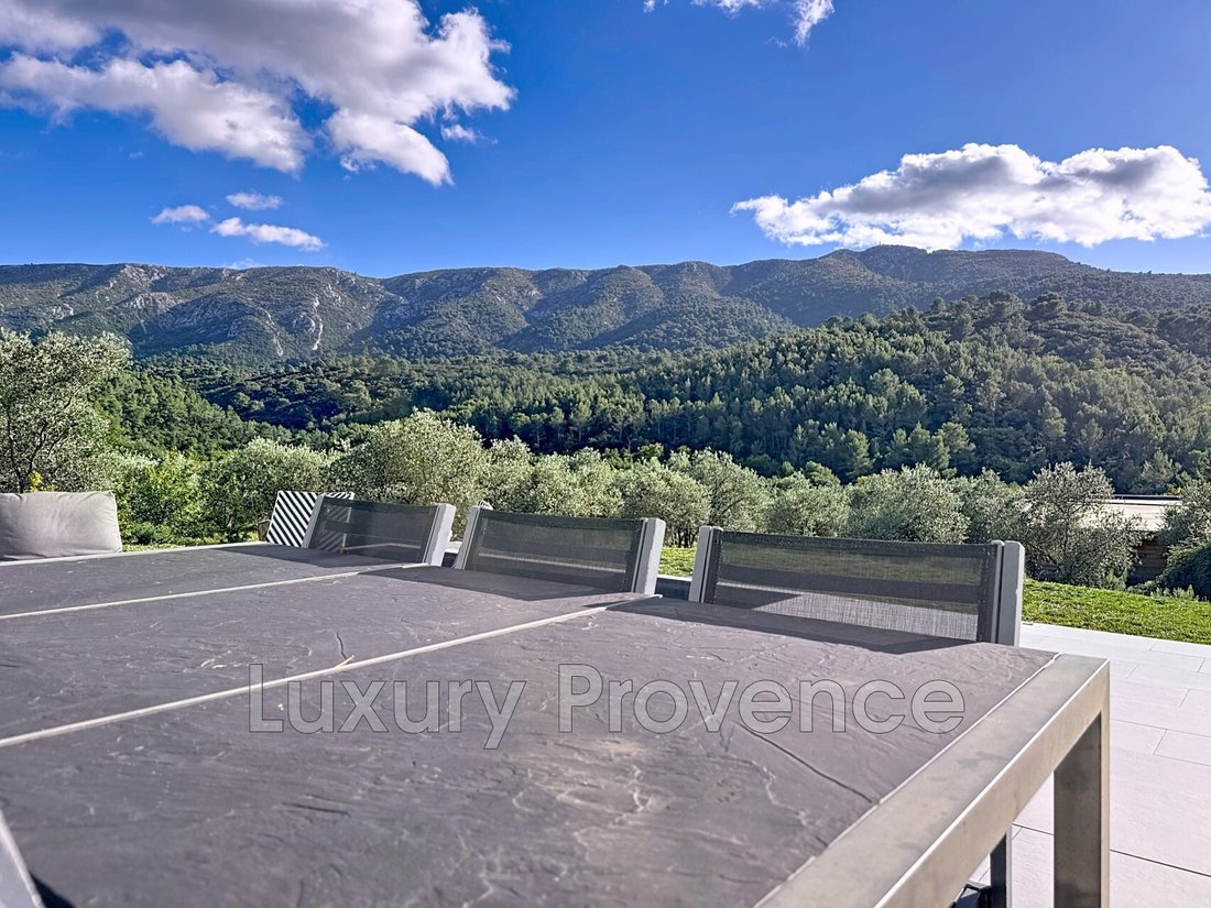Villa in Vauvenargues, Provence-Alpes-Côte d'Azur, France 3 - 16662121