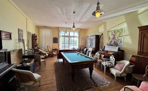 Castle for Sale in Saumur, Pays de la Loire, France