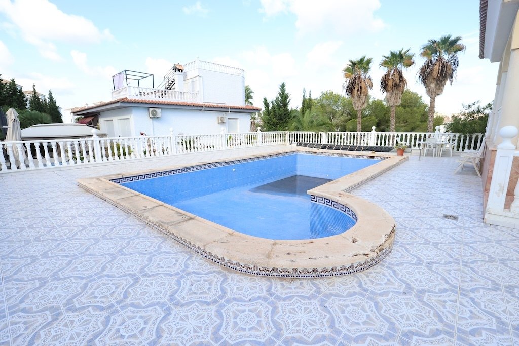 Chalet in Orihuela, Valencian Community, Spain 4 - 16666106