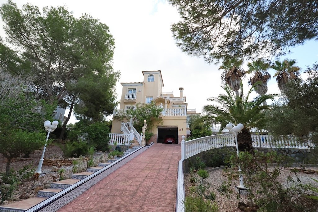Chalet in Orihuela, Valencian Community, Spain 1 - 16666106