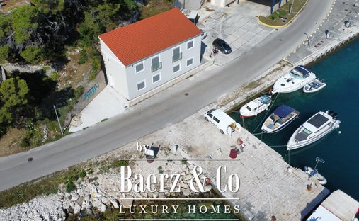 House in Sumartin, Split-Dalmatia County, Croatia 1