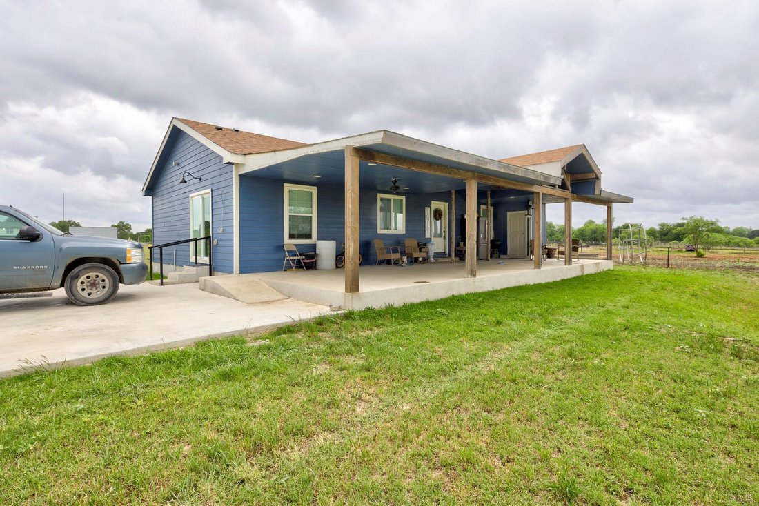 House in Bastrop, Texas, United States 5 - 16664207