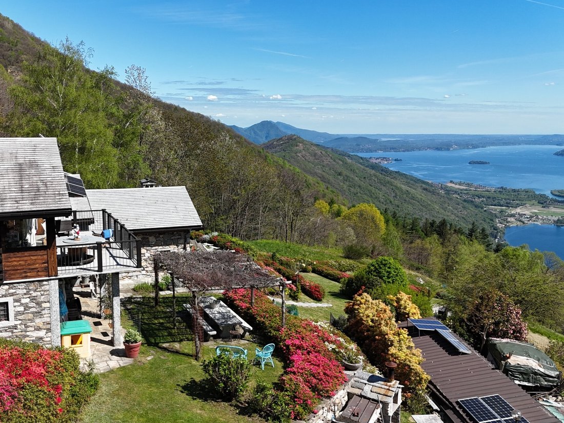 Chalet in Mergozzo, Piedmont, Italy 2 - 16666348