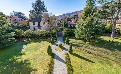 Castle for Sale in Lesa, Piedmont, Italy