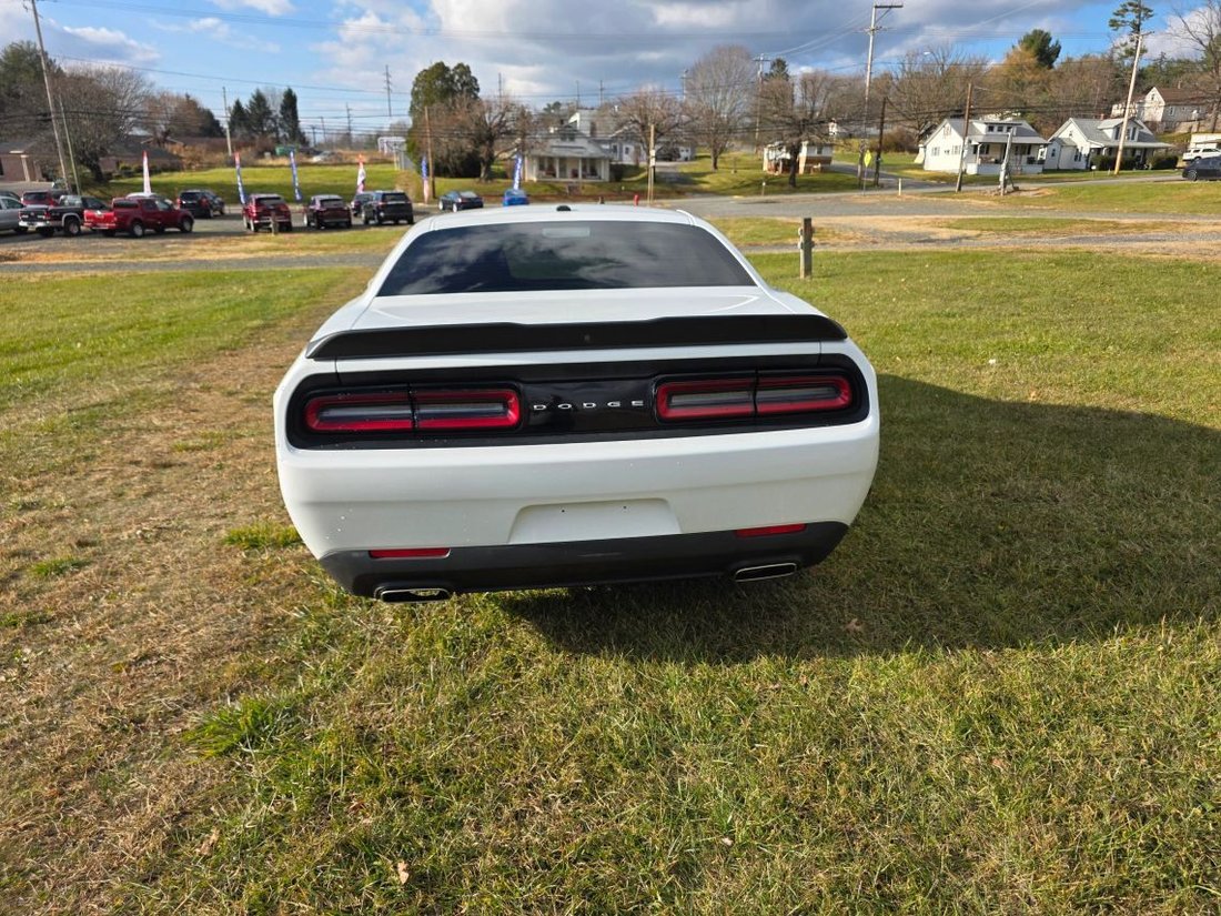 Coupe in Hillsville, VA, United States 3 - 16666882