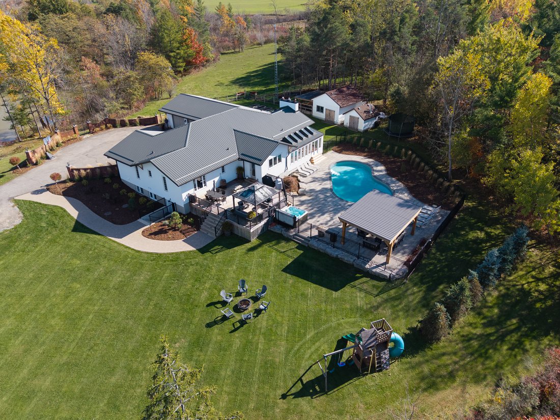 House in Pelham, Canada 1 - 16667165