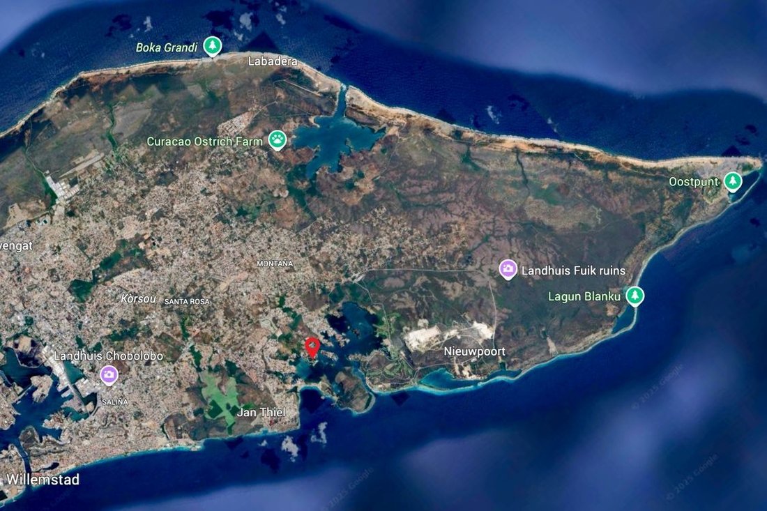 Land in Willemstad, Curaçao, Curaçao 2 - 16667176