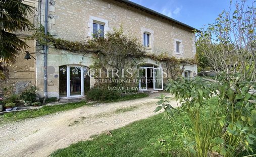 Magnificent Renaissance Chateau Near Angoulême