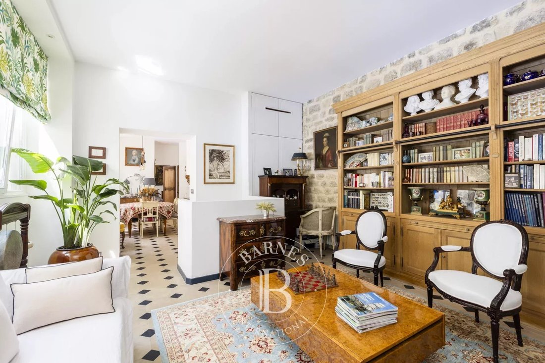 Apartment in Invalides, Paris 7e Arrondissement, Paris 1 - 16667621
