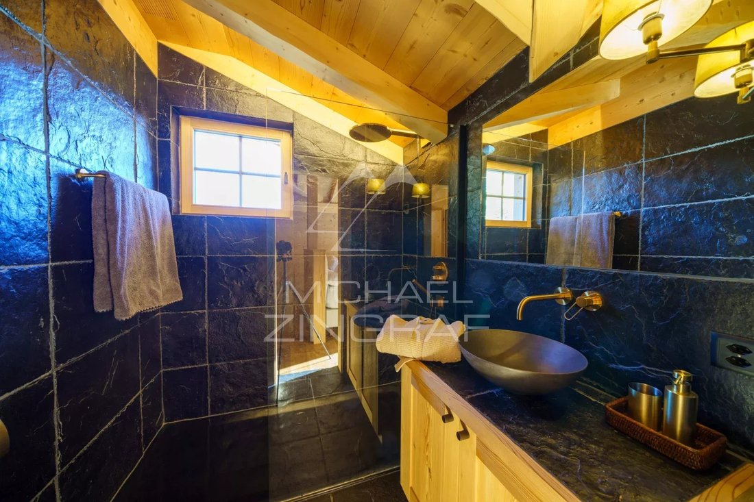 Chalet in Rougemont, Vaud, Switzerland 5 - 16667339