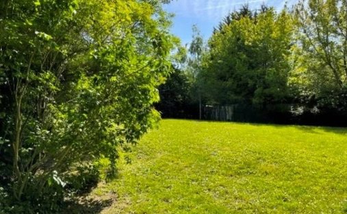 Land in Les Metz-Pont Colbert, Jouy-en-Josas, France 1