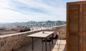 Schloss in Ibiza, Balearische Inseln, Spanien 1