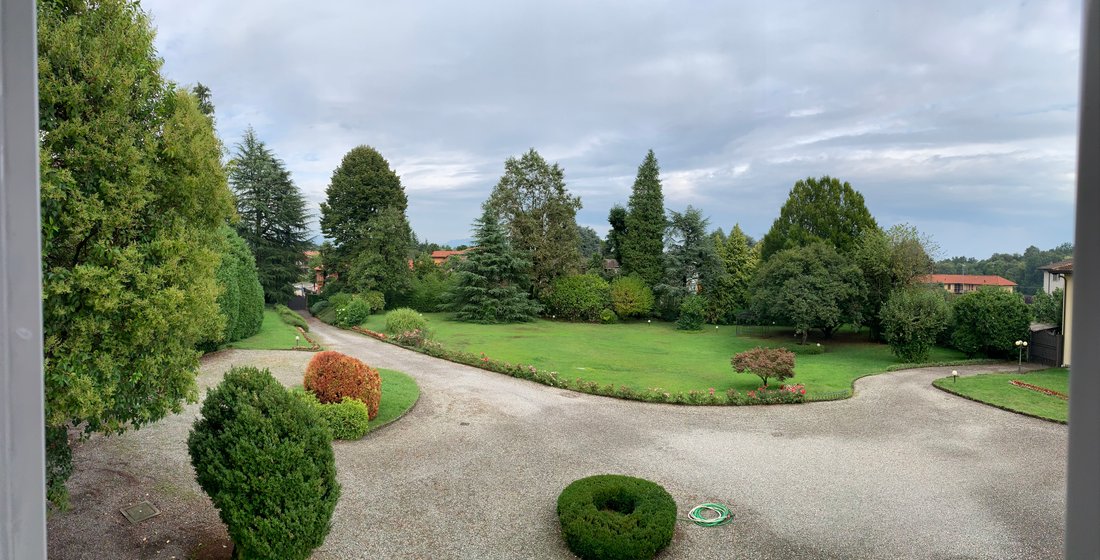 Villa in Cadorago, Lombardy, Italy 2 - 16682435