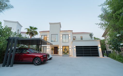 Villa in Jumeirah Islands, Dubai, United Arab Emirates 1