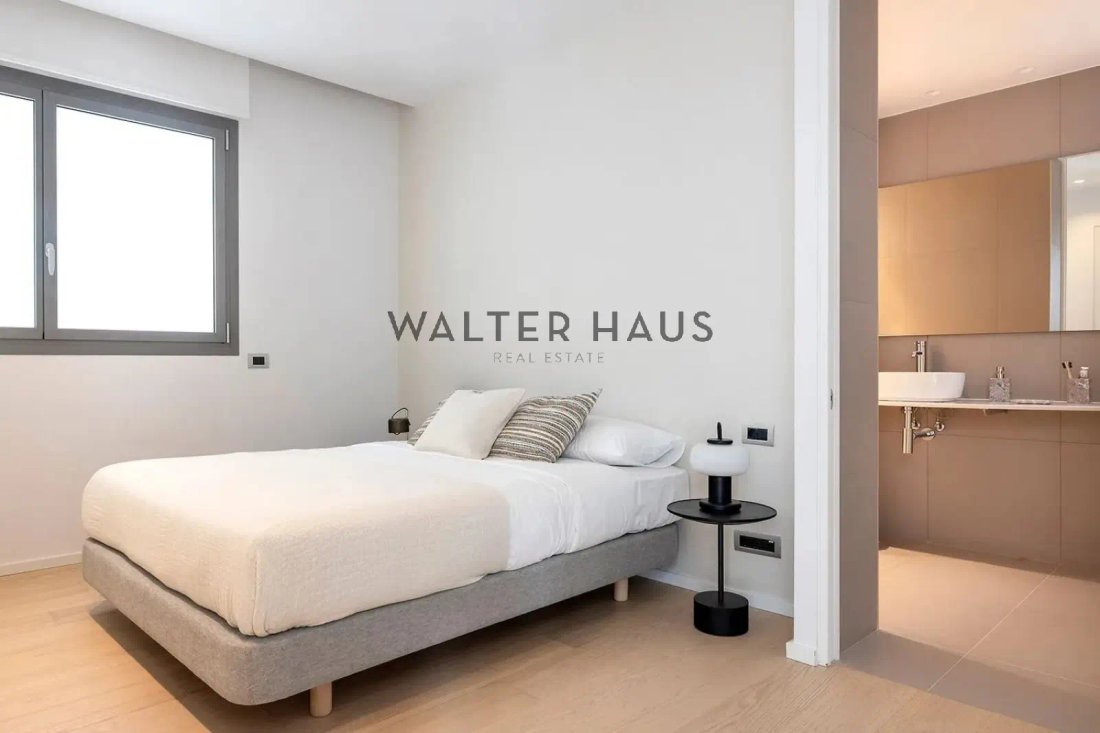 Apartment in Eixample, Barcelona, Spain 3 - 12513025