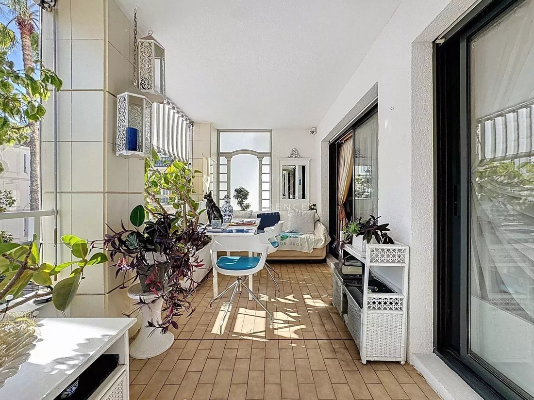 Apartment in La Source, Cannes, France 1 - 16667470