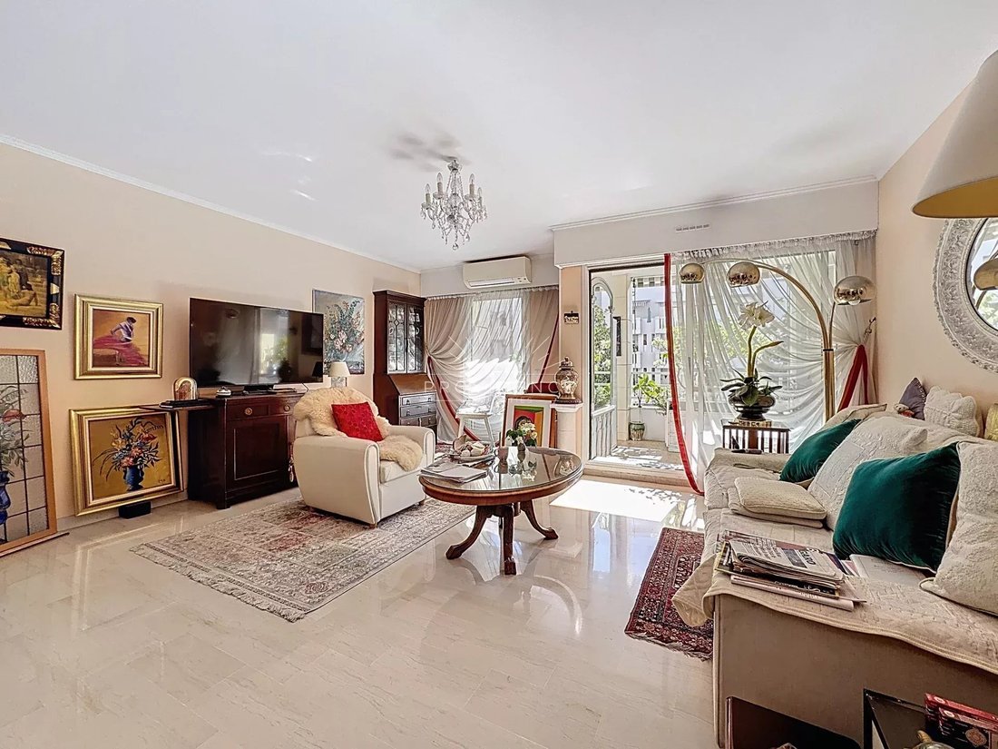 Apartment in La Source, Cannes, France 3 - 16667470