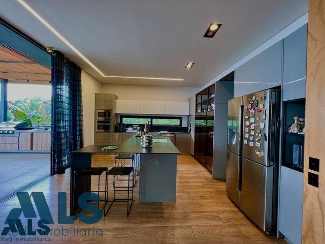 House in Envigado, Antioquia, Colombia 4 - 16667452