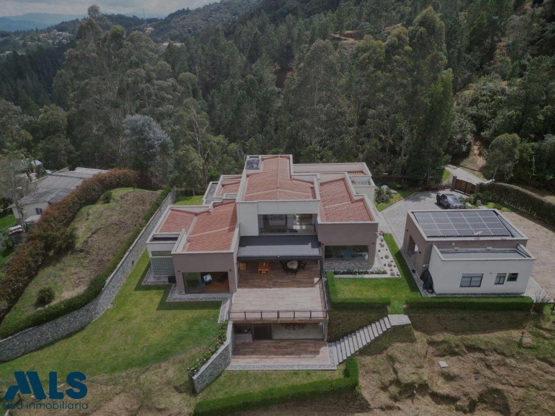 House in Envigado, Antioquia, Colombia 3 - 16667457
