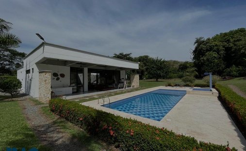 Finca in El Espinal, Antioquia, Colombia 1