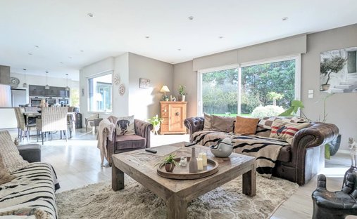 For Sale Dpt Eure (27) Near Pacy Sur Eure Moulin 353 M2 With Swimming Pool On Land Of 5542 M2 On The