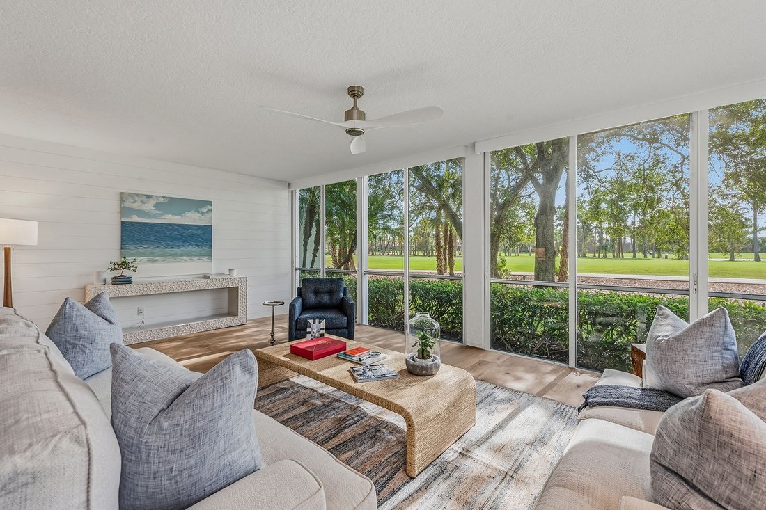 Condo in Naples, Florida, United States 1 - 16667136
