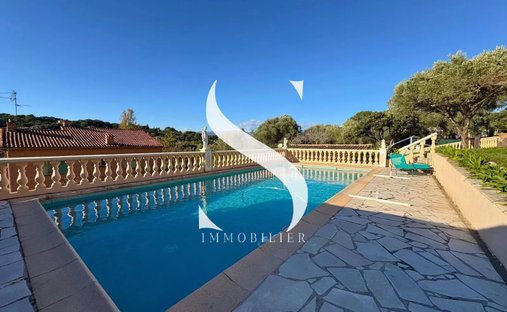 House in Les Impiniers-Font de Cine-Vaucontrade, Vallauris, France 1