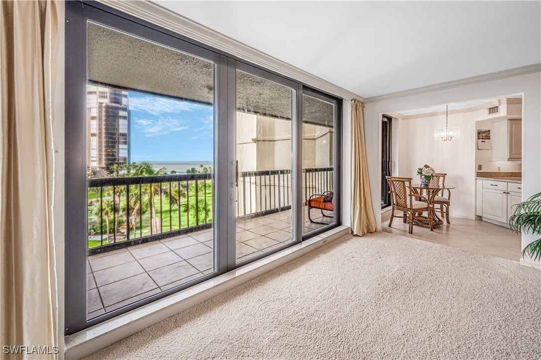 Condo in Naples, Florida, United States 4 - 16619361