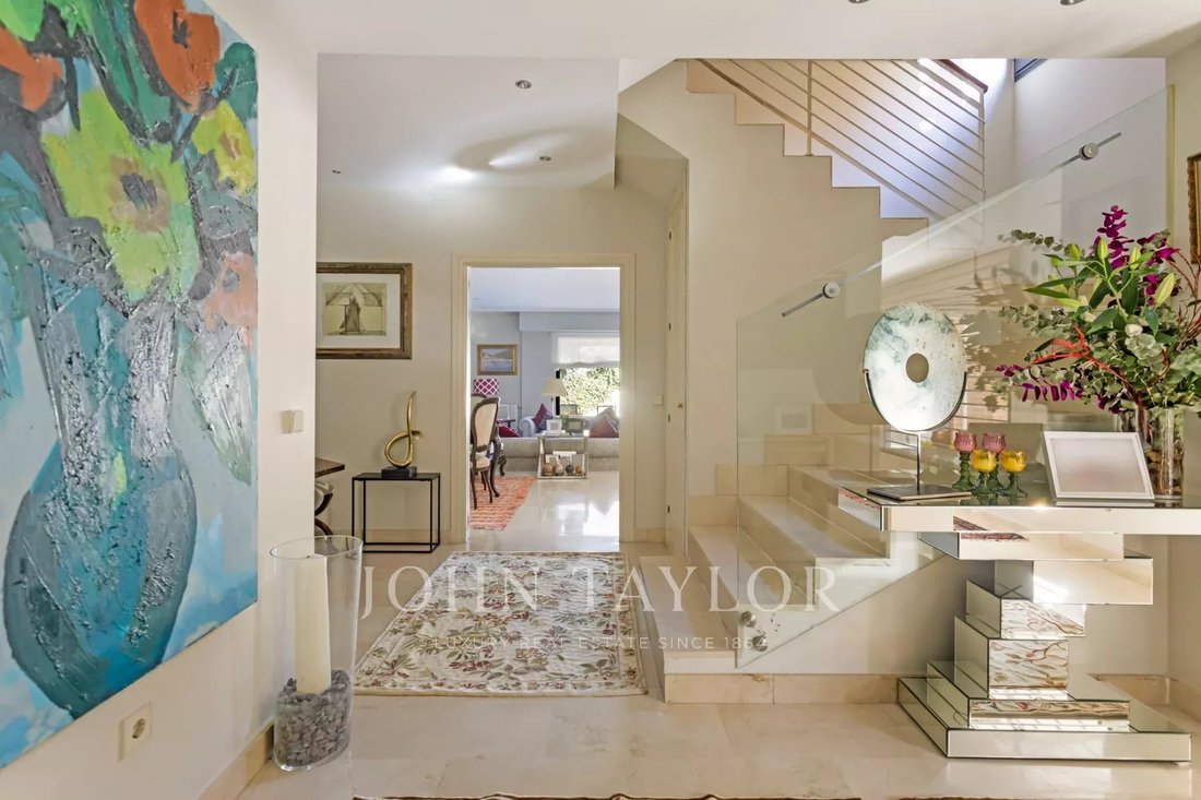 Townhouse in Moncloa-Aravaca, Madrid, Spain 2 - 16667598