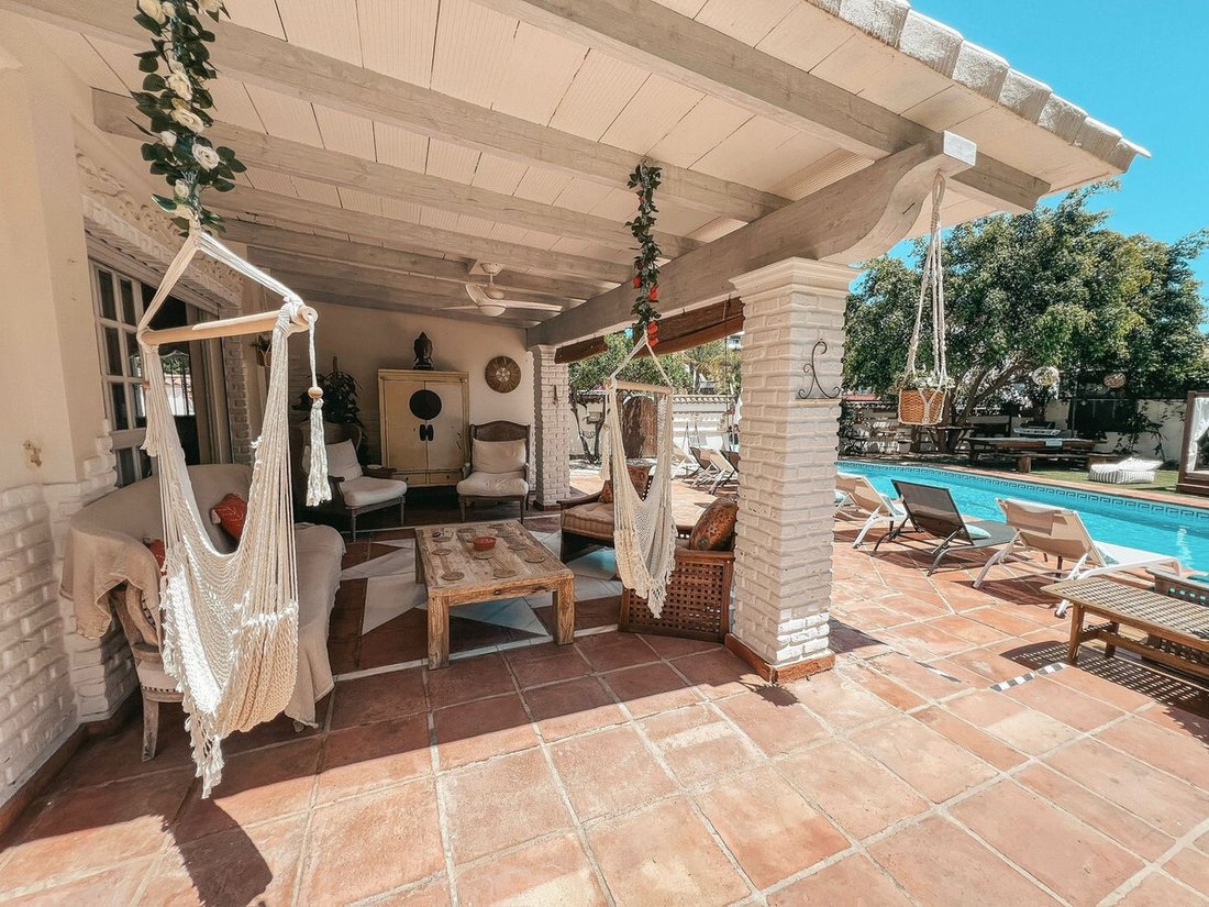 Villa in Puerto Banus, Marbella, Spain 1 - 16667401