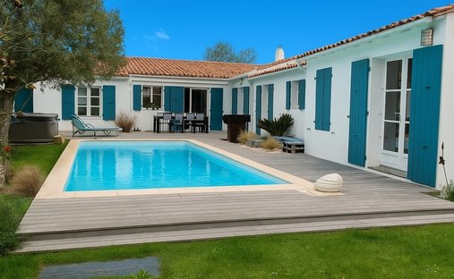 House in Saint-Clement-des-Baleines, Nouvelle-Aquitaine, France 1