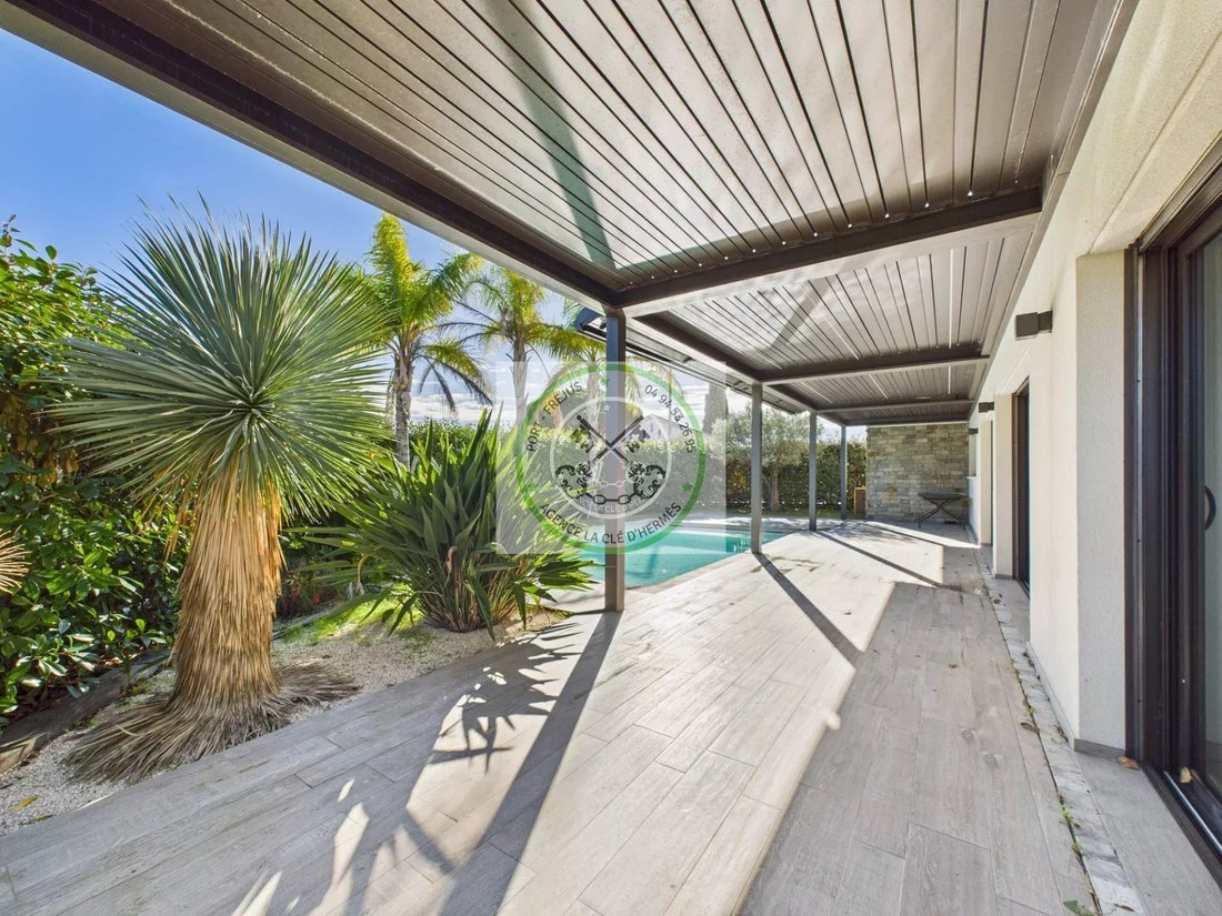 Villa in Counillier Valescure, Frejus, France 4 - 16667201