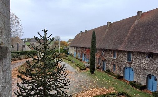 Castle for Sale in Guéret, Nouvelle-Aquitaine, France