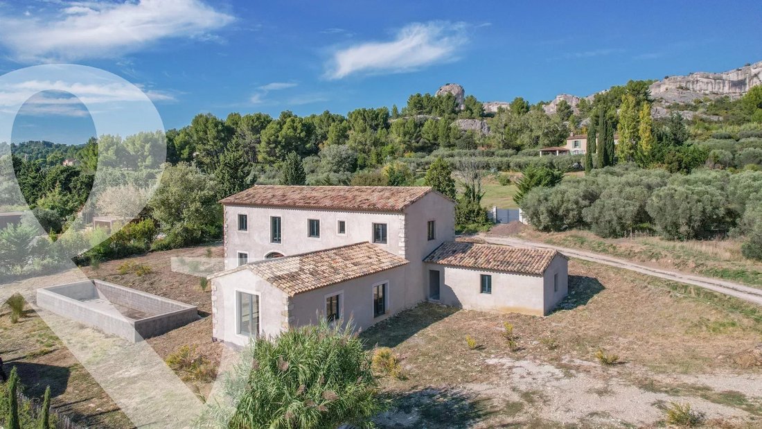 House in Paradou, Provence-Alpes-Côte d'Azur, France 1 - 16667589