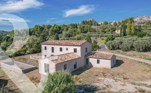 House in Paradou, Provence-Alpes-Côte d'Azur, France 1