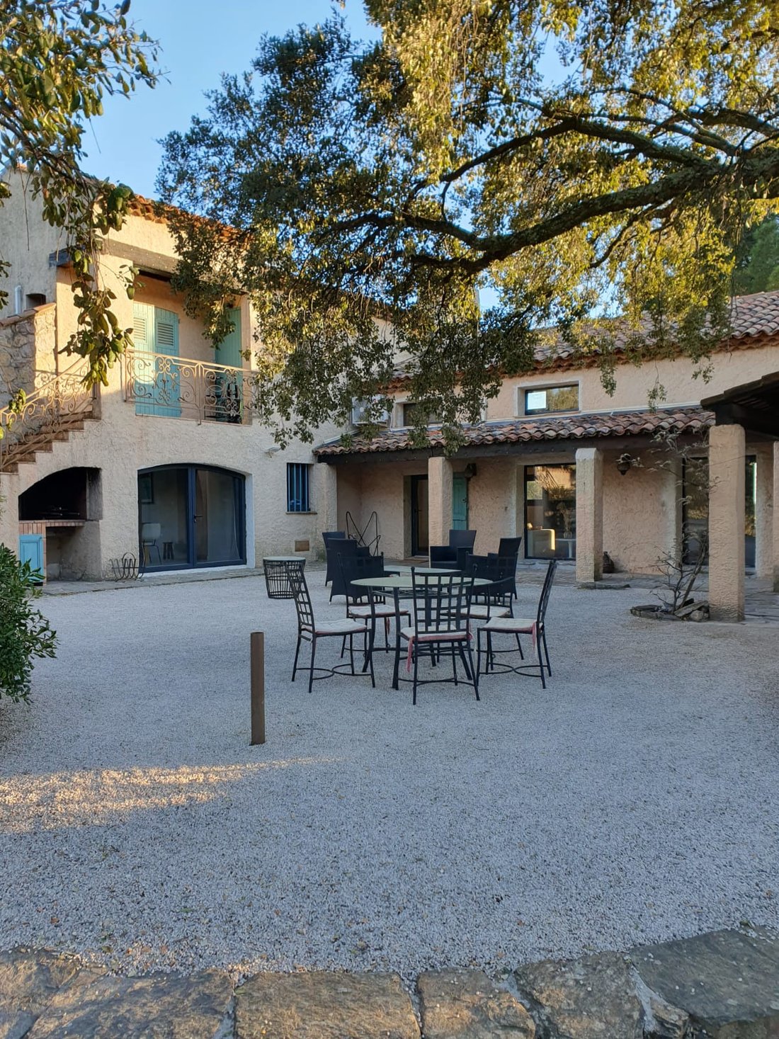 House in La Londe-les-Maures, Provence-Alpes-Côte d'Azur, France 2 - 16669098