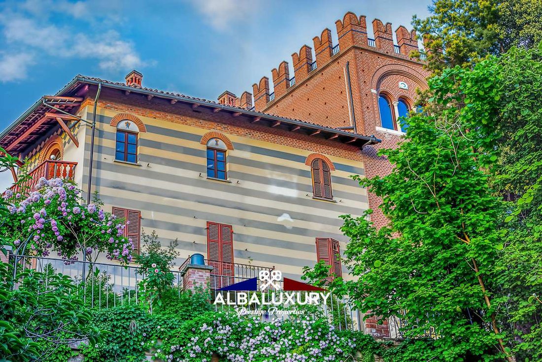 Villa in Rosignano Monferrato, Piedmont, Italy 1 - 15346253