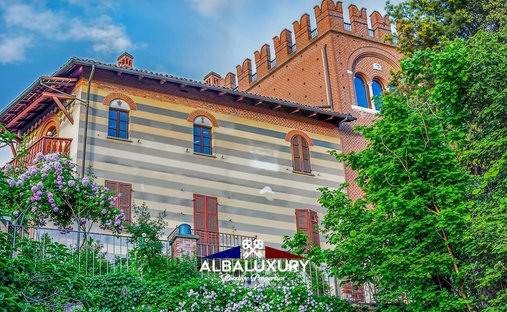 Villa in Rosignano Monferrato, Piedmont, Italy 1