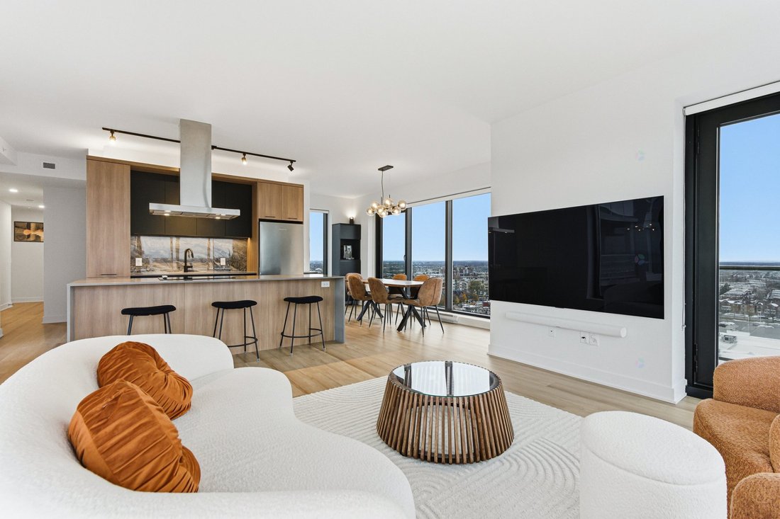 Condo in Montreal, Quebec, Canada 4 - 16669879