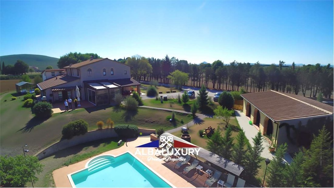 Villa in Montegabbione, Umbria, Italy 5 - 15346104