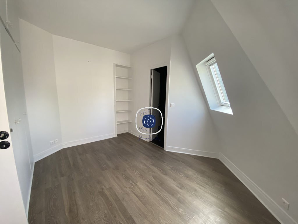 Apartment in Palais Royal, Paris 1er Arrondissement, Paris 5 - 16669144