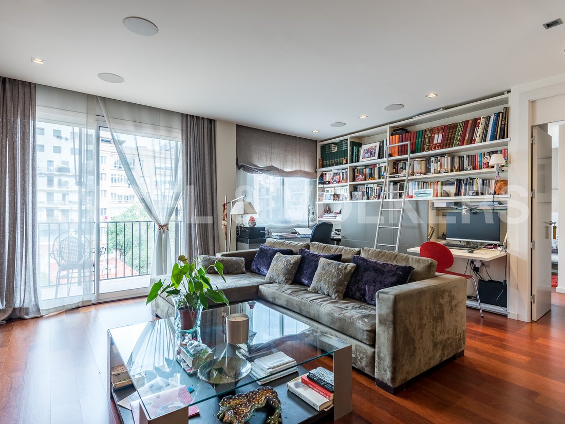 Apartment in Eixample, Barcelona, Spain 1 - 16669312