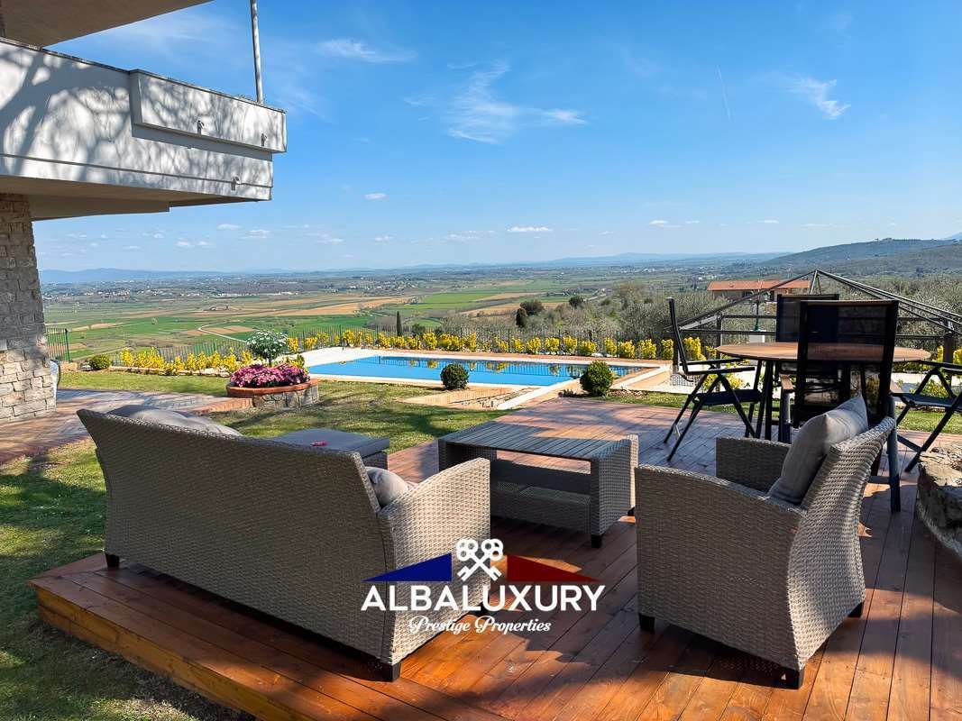 Villa in Sinalunga, Tuscany, Italy 3 - 16669379