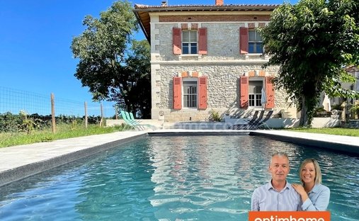House in Centre Ville, Aigues-Mortes, France 1