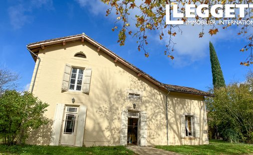 Farm Ranch in Lasserre, Nouvelle-Aquitaine, France 1